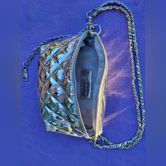 Steve Madden Handbags - Steve Madden fannypack